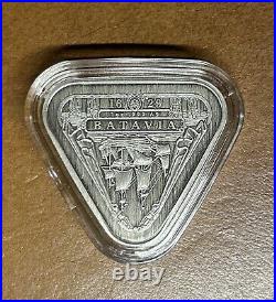 2019 Australia Shipwreck Batavia 1oz Fine Silver Triangular Coin BU Antiqued